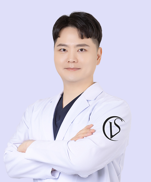 Kim Dong Heon  Dokter Ketua - Changwon
